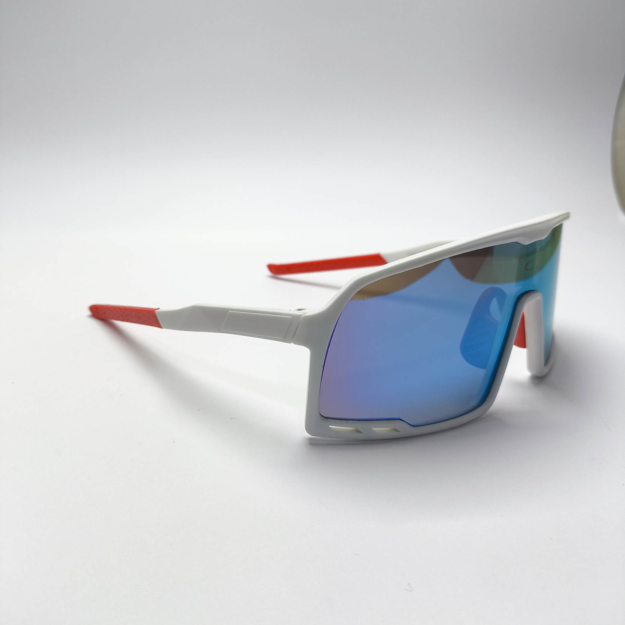 عینک آفتابی اسپرت اکلی Oakley مدل 9321