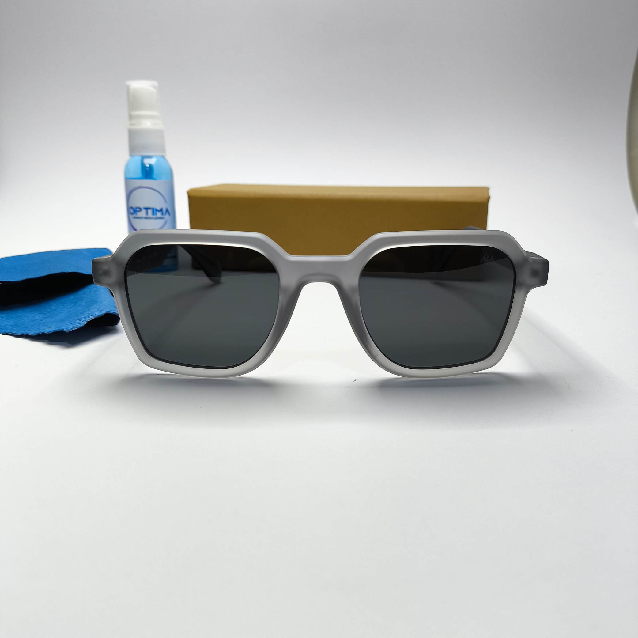 عینک آفتابی مردانه پلاریزه آنتونیو مورا Antonio mora مدل 7114