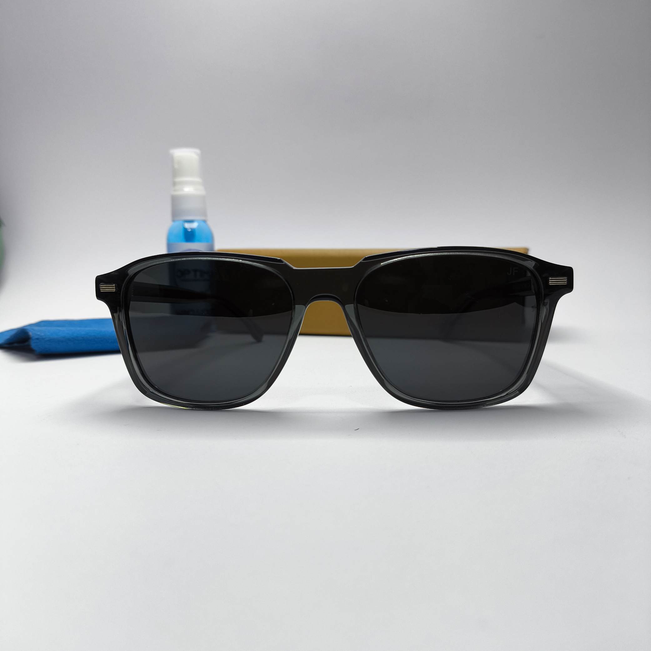 عینک آفتابی مردانه پلاریزه جانی فریمن johnny freeman مدل 8716