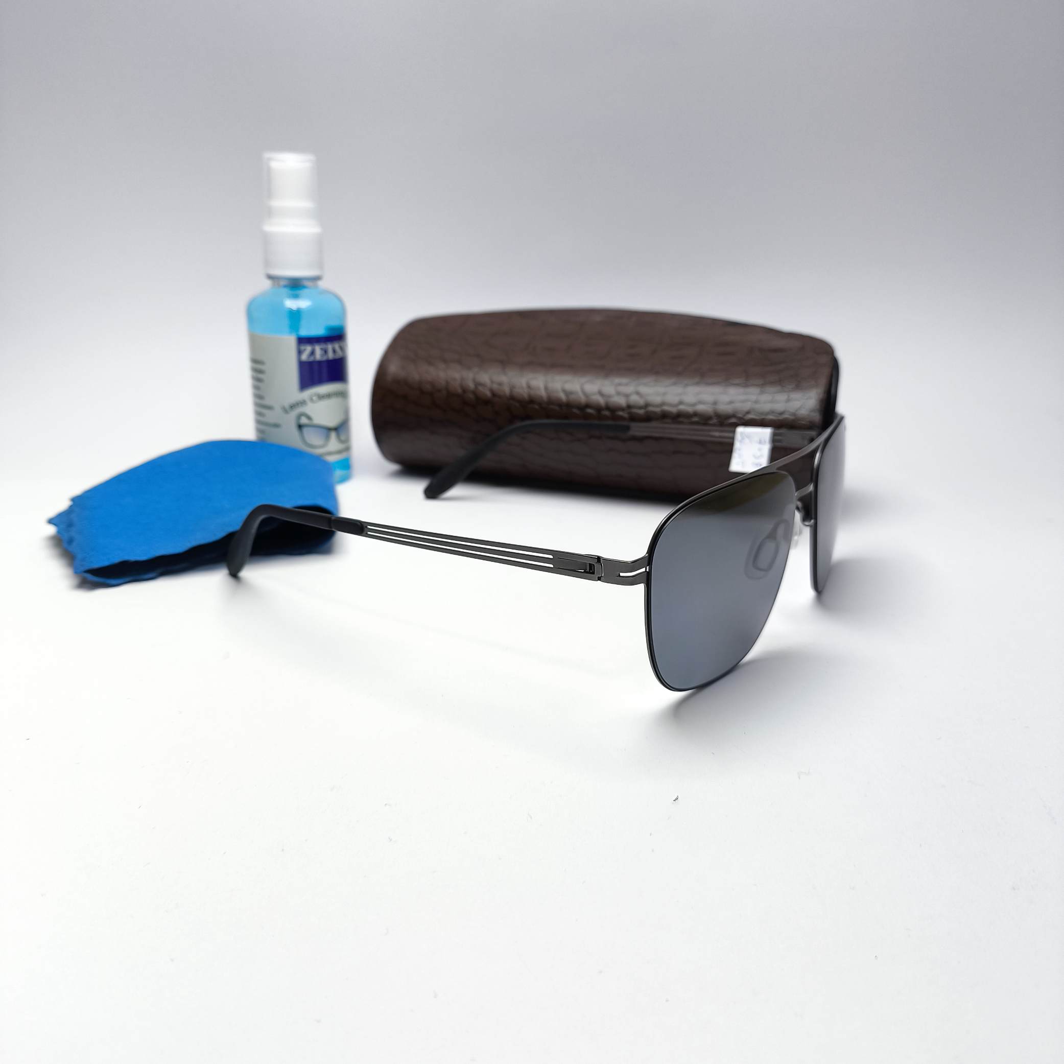 عینک آفتابی پلاریزه تیتانیوم برند آیس برلین Ice berlin مدل 7058