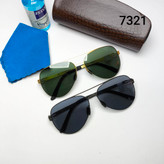 عینک آفتابی مردانه پلاریزه تیتانیوم نشکن آیس برلین Ice berlin مدل 7321