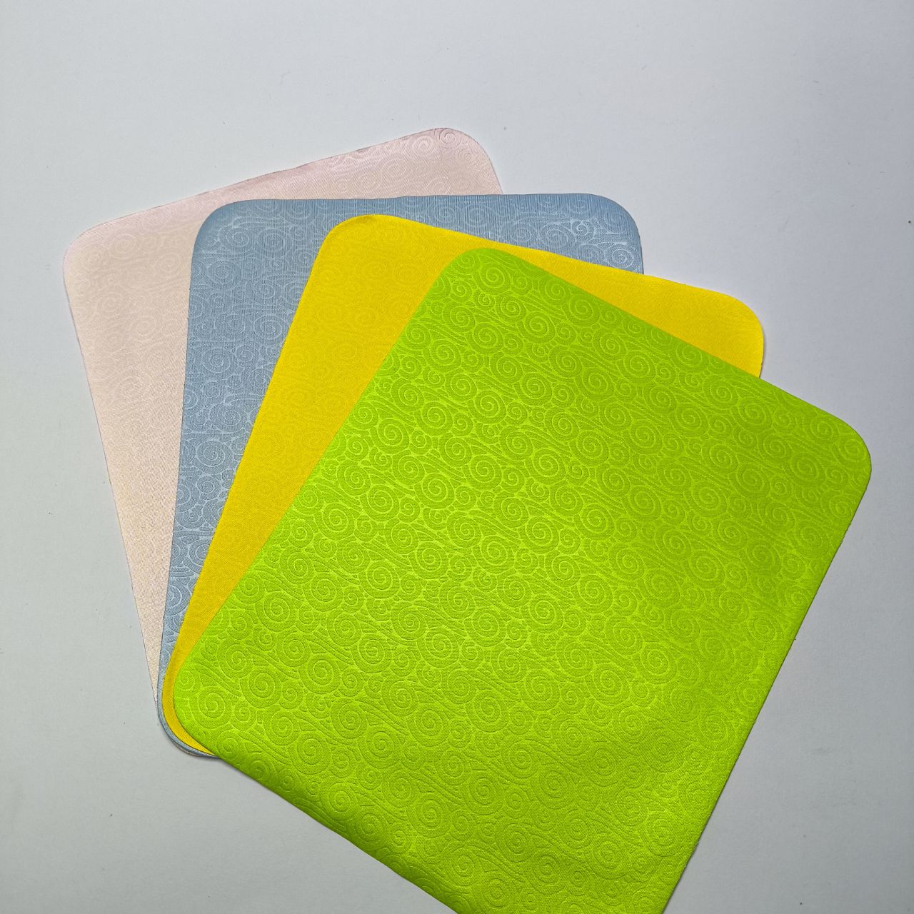 پک یک عددی دستمال نانو طرح دار عینک طبی و آفتابی