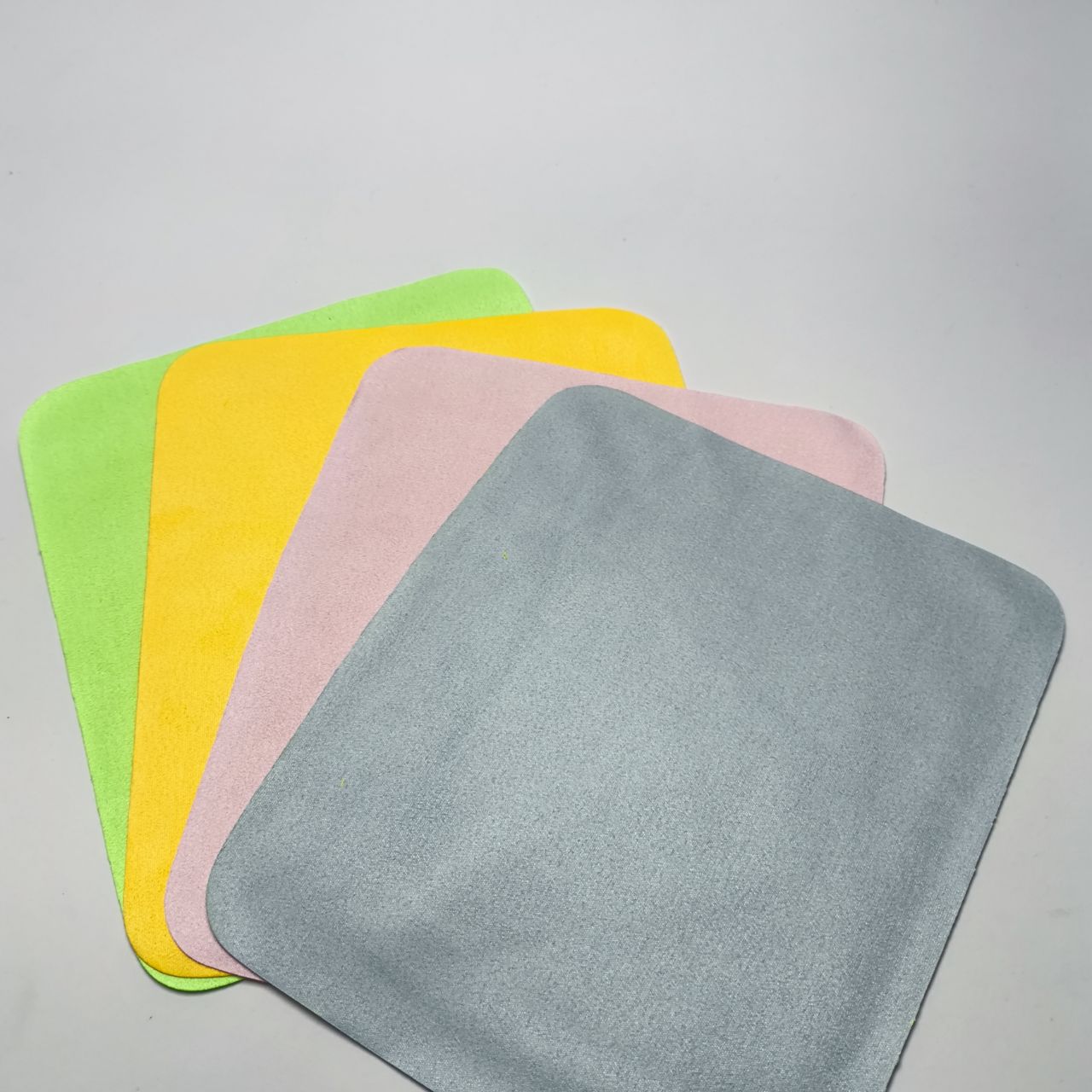 پک یک عددی دستمال ماکروفایبر نانو طرح عینک طبی و آفتابی