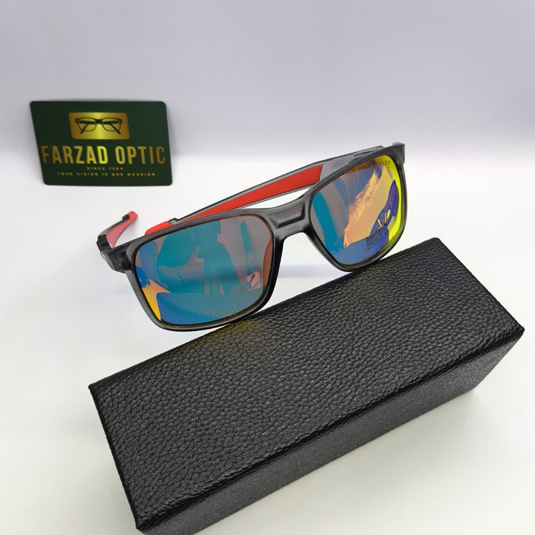 عینک آفتابی اسپرت ورزشی اکلی Oakley مدل 25673 پلاریزه UV400 بیس دار