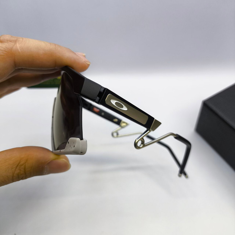 عینک آفتابی اسپرت ورزشی اکلی Oakley مدل 9237 بیس دار کائوچو UV400